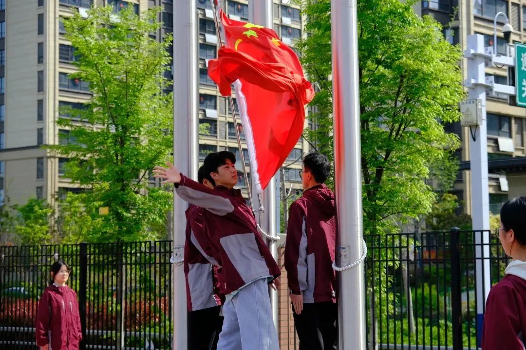 與春風為伴，攜安全同行 | 蚌埠博雅培文第十周升旗儀式